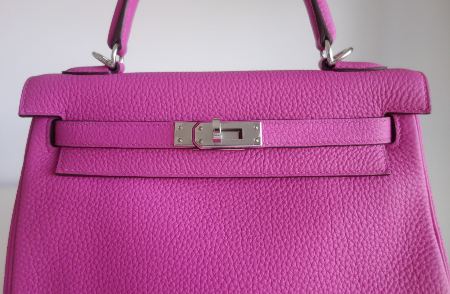 Hermès Kelly Tasche 25 magnolia