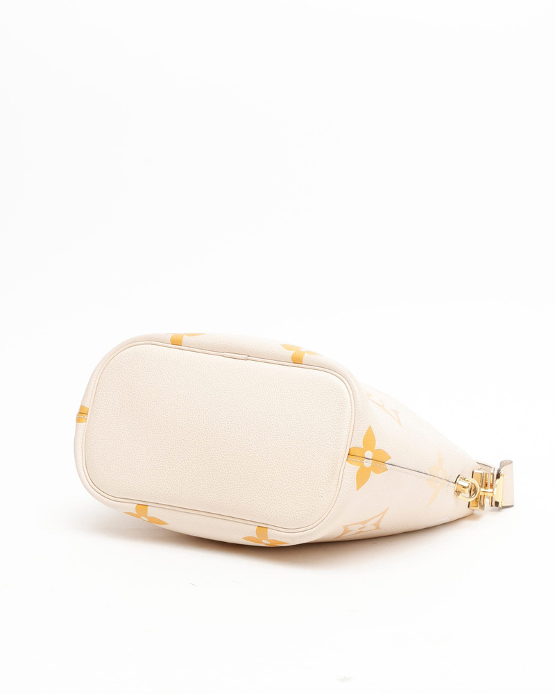 Louis Vuitton Monogram Giant Marshmallow PM