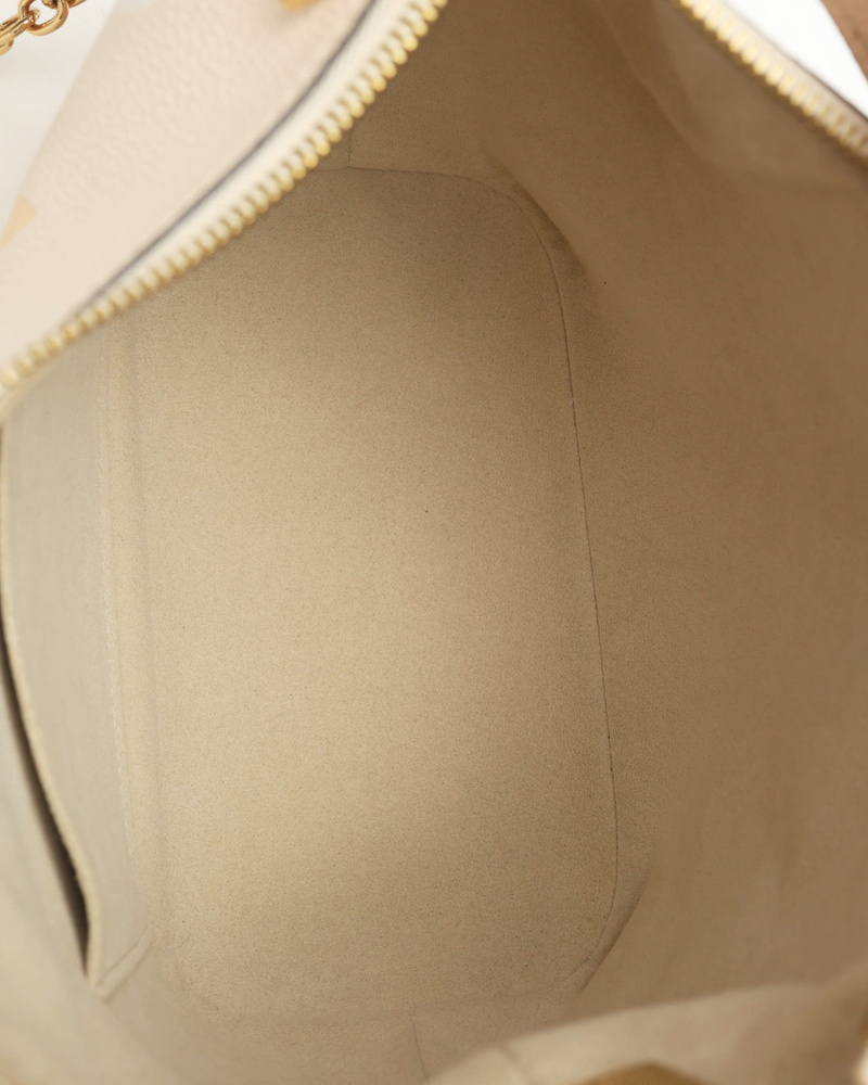 Louis Vuitton Monogram Giant Marshmallow PM