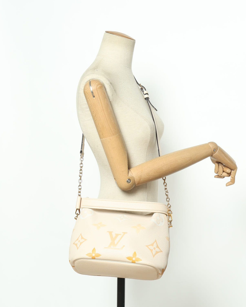 Louis Vuitton Monogram Giant Marshmallow PM