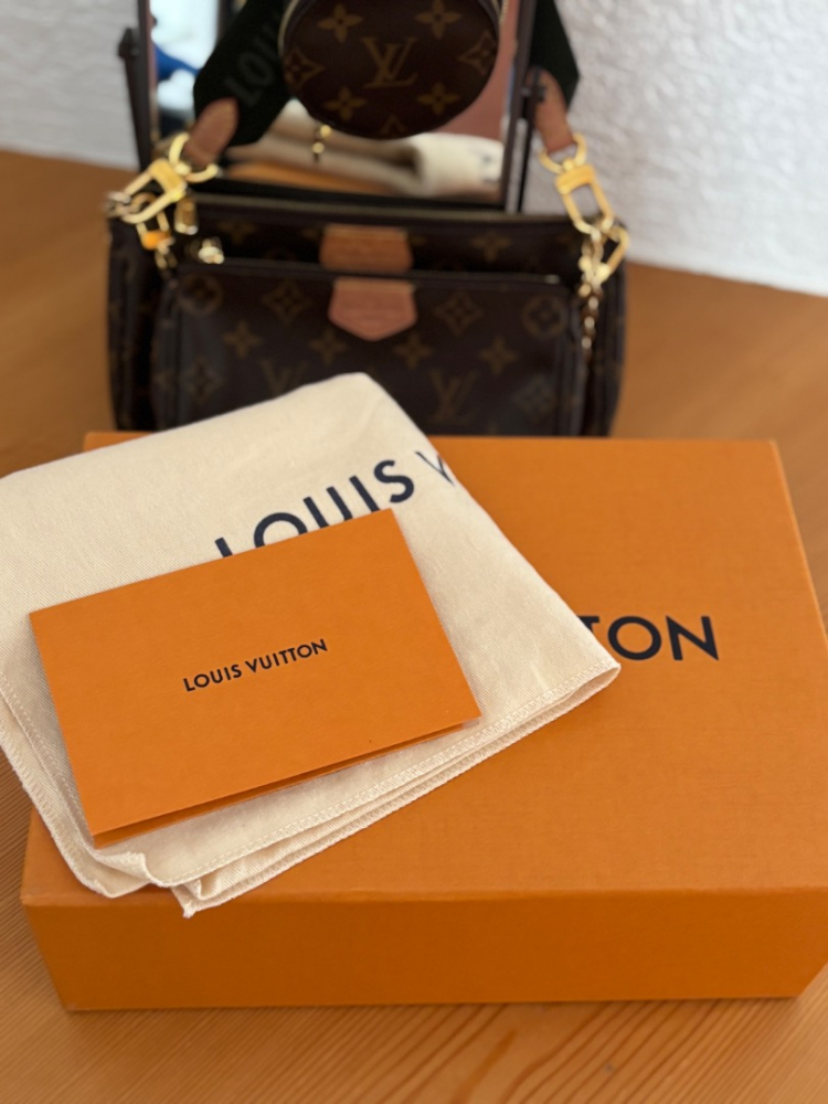 Louis Vuitton Multipochette Monogram