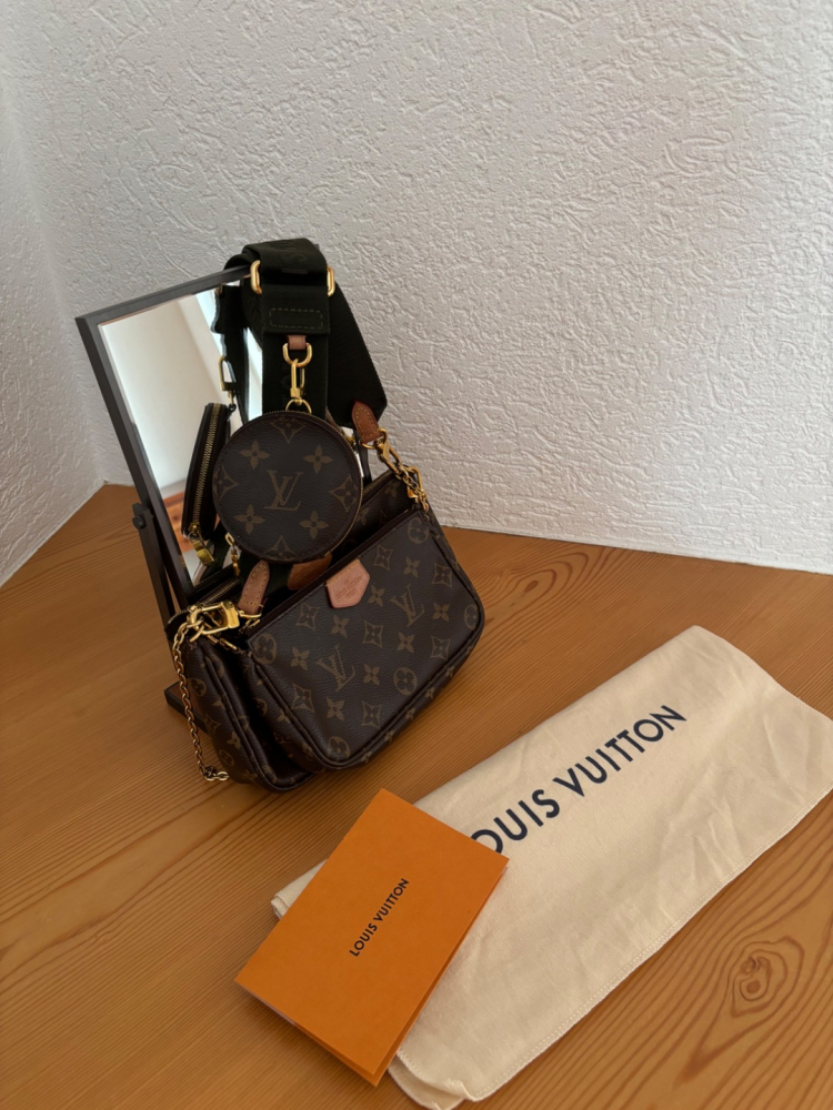 Louis Vuitton Multipochette Monogram
