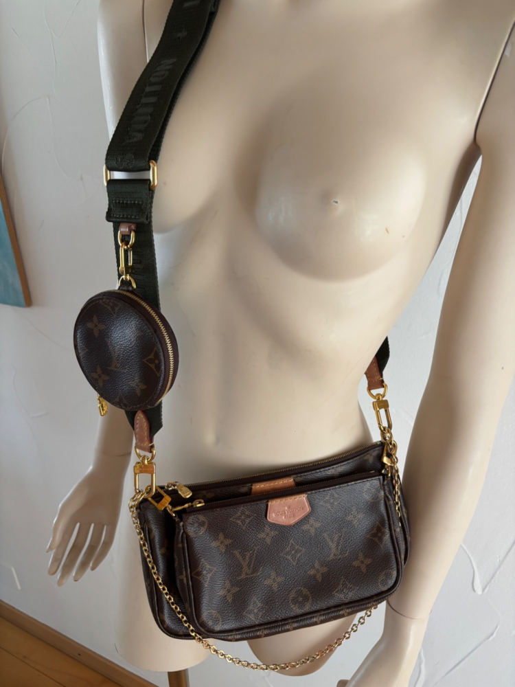 Louis Vuitton Multipochette Monogram