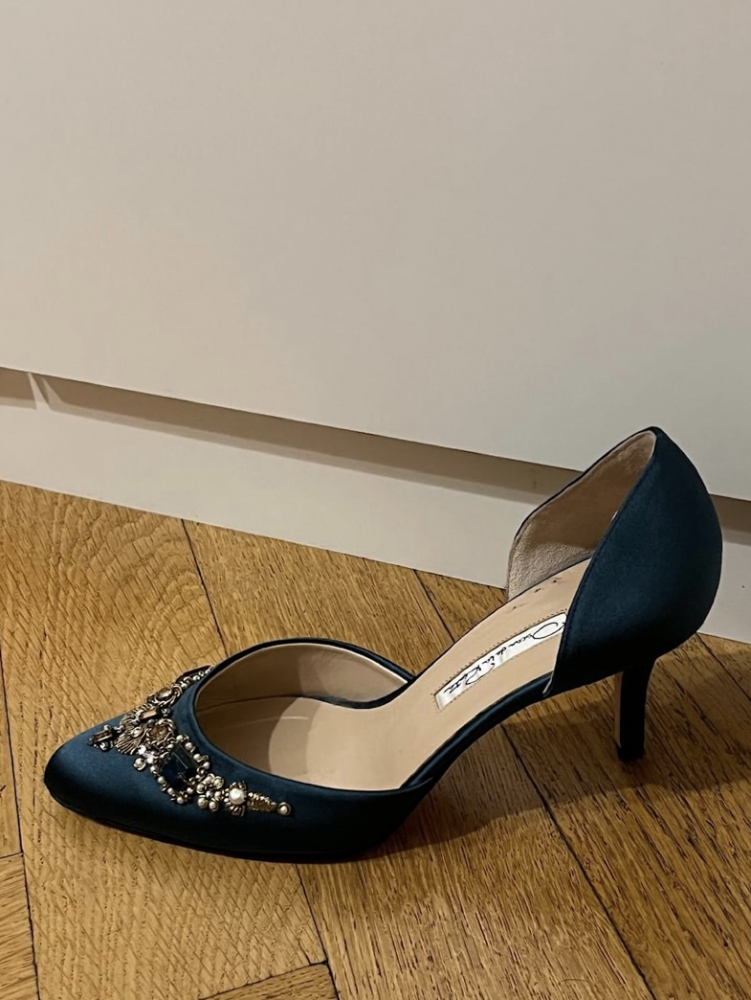 Oscar de la Renta Court shoes
