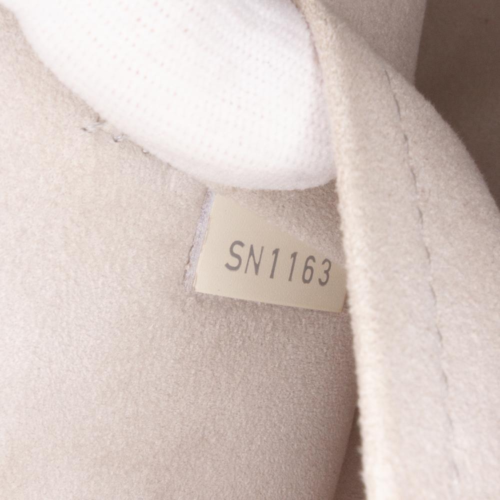 Louis Vuitton B Louis Vuitton White Epi Leather Leather Epi Alma PM France