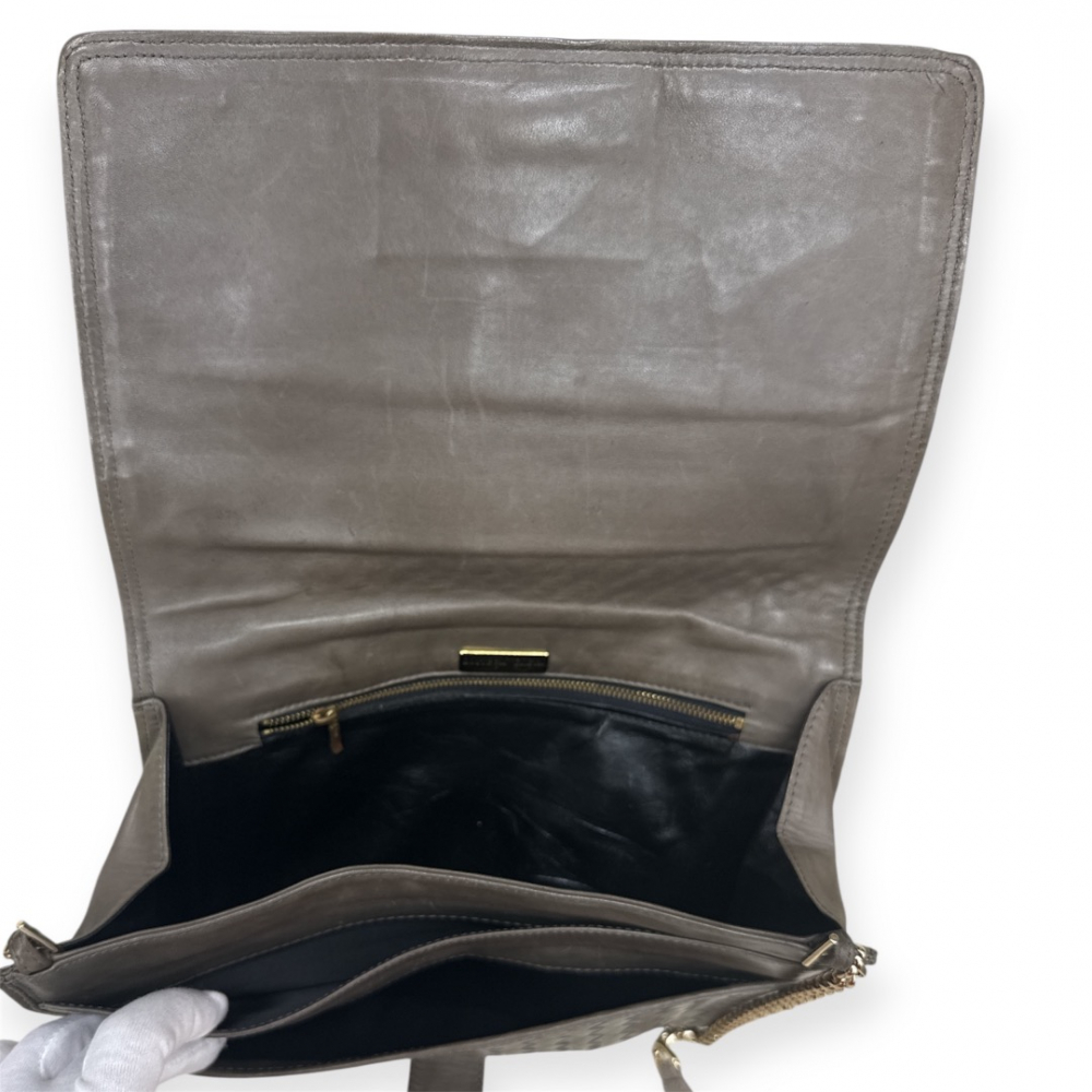 Bottega Veneta tache