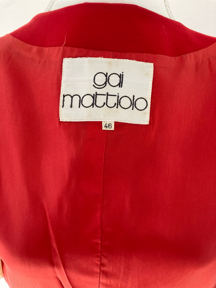 Gai Mattiolo EXTRAVAGANT  VESTE  de Gai Mattiolo .