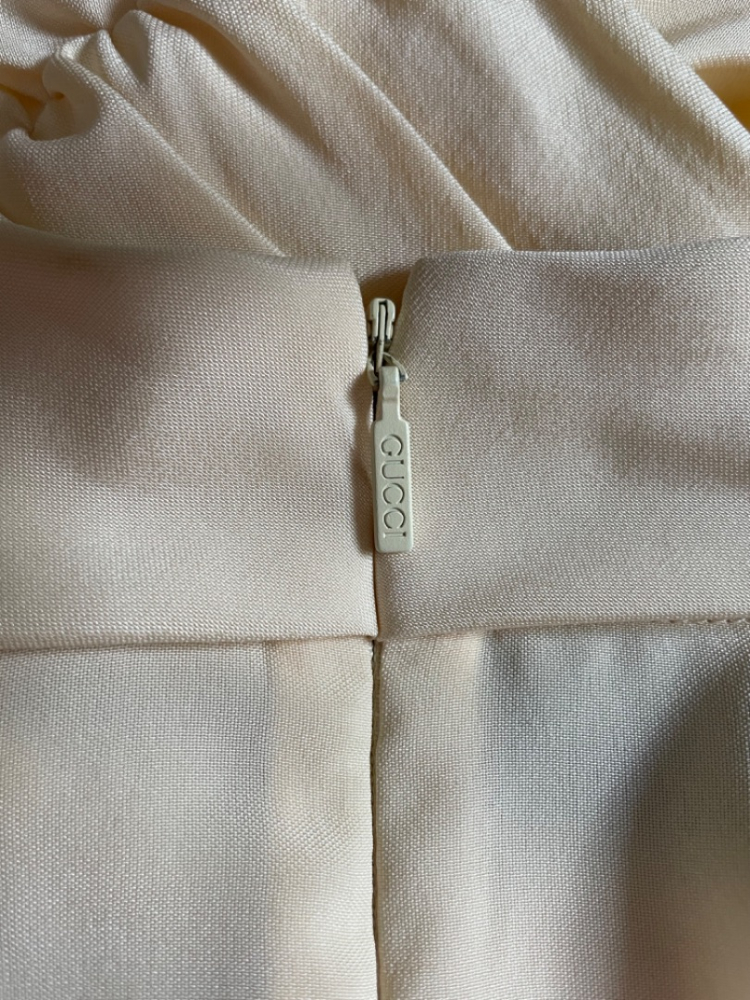 Gucci Robe Gucci en soie élégante neuve