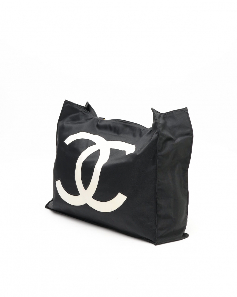 Chanel CC Chain Tote Bag