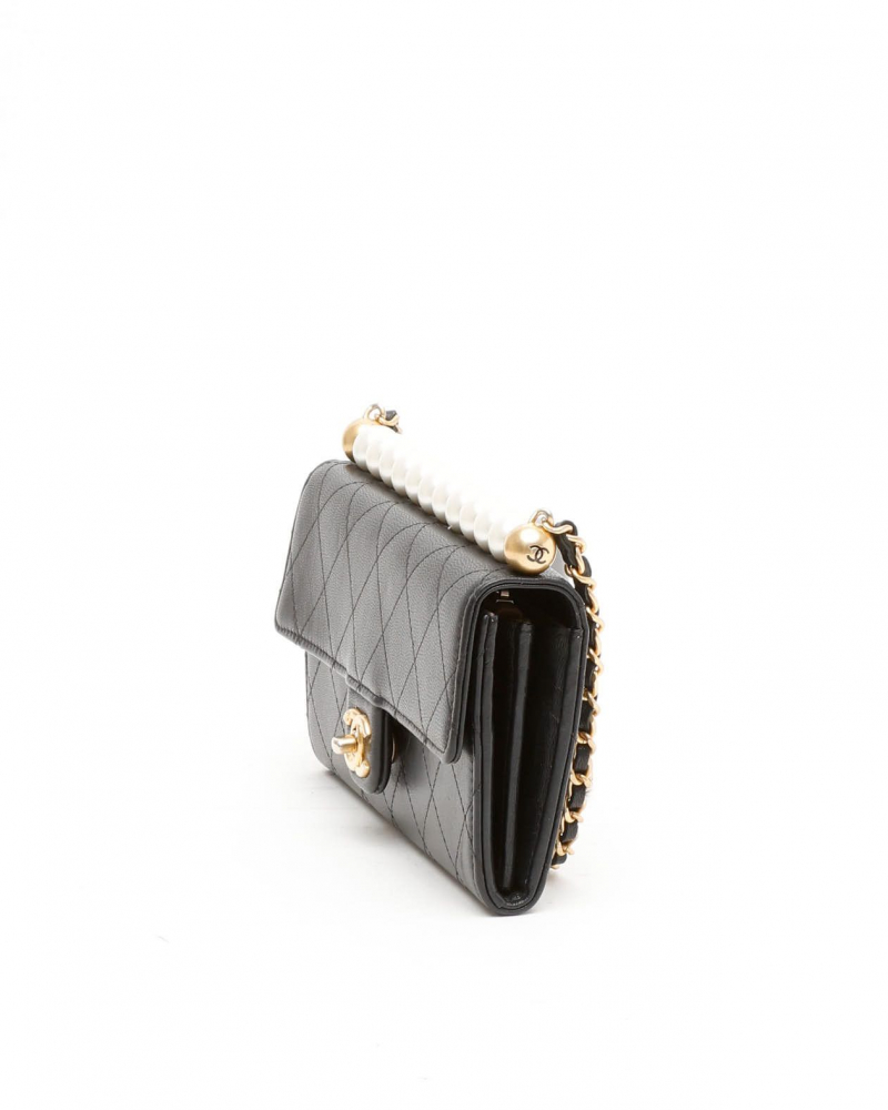 Chanel Chic Pearl Wallet On Chain Bag