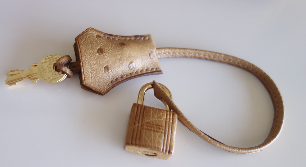 Hermès Tasche Hermès Birkin 30 Strauß gold