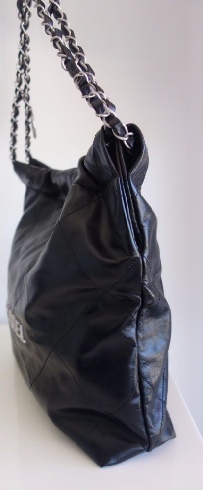 Chanel Tasche Chanel 22 schwarz klein