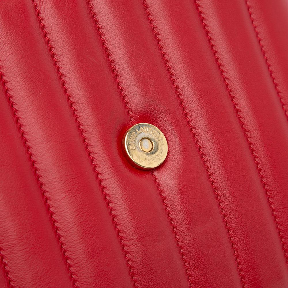 Saint Laurent B Saint Laurent Red Lambskin Leather Leather Medium Lambskin Monogram Vicky Chain Bag Italy