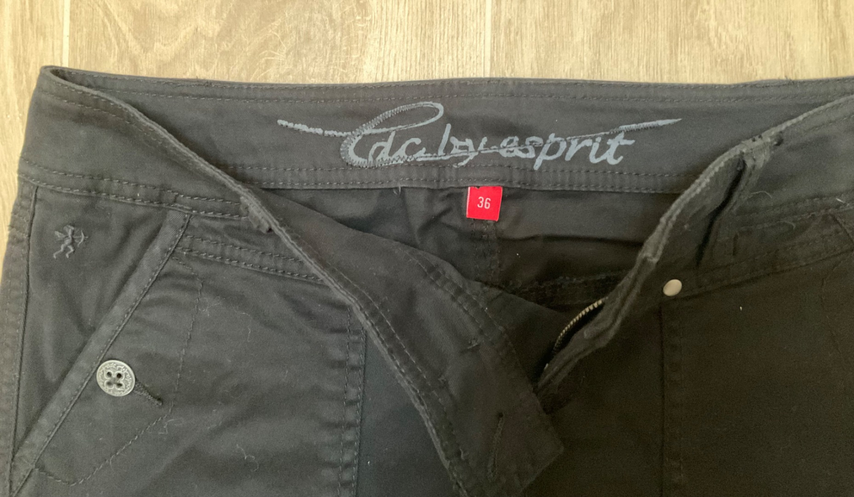 edc youth by esprit Black pleated skirt