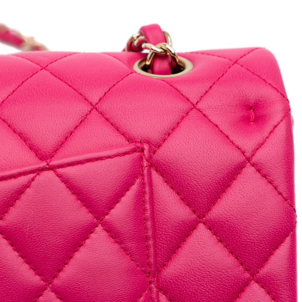 Chanel Classic Double Flap Medium Matelassè Caviar Leather Flap Shoulder Bag Pink