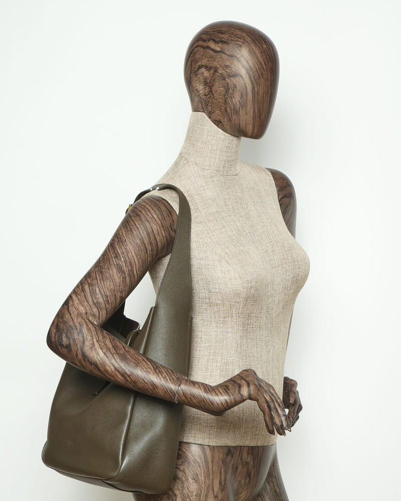 Saint Laurent Large Le 5 á 7 Hobo Bag