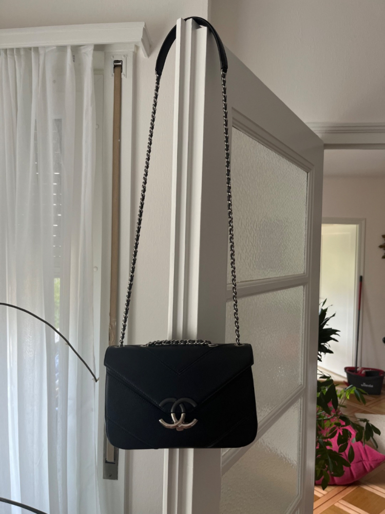 Chanel herringbone bag