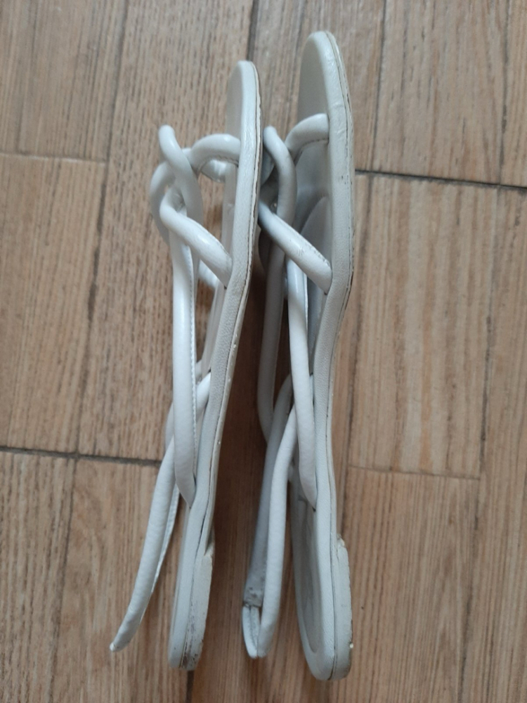 Yves Saint Laurent White sandals