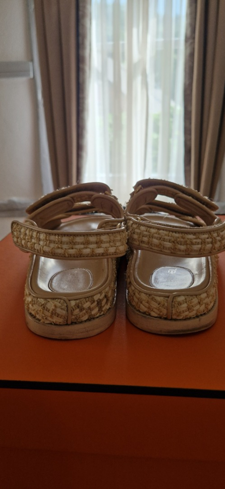 Chanel Dad sandalen