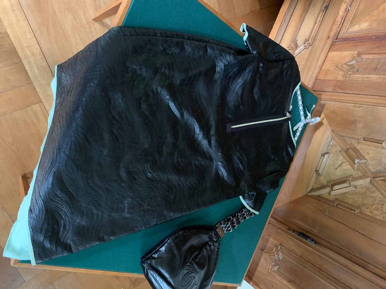 Versace Robe Nouveau Label ECOPELLE WAVES