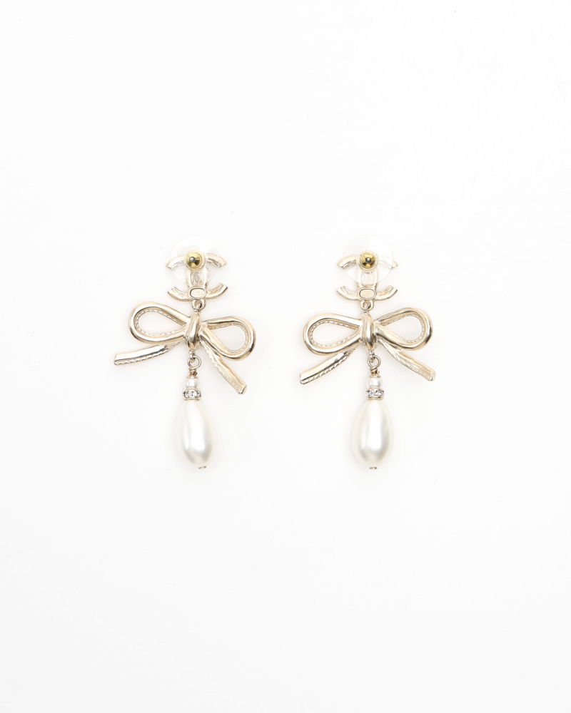 Chanel Coco Mark Ribbon Pearl Dangling Earrings
