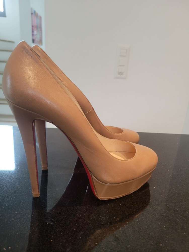 Christian Louboutin bianca