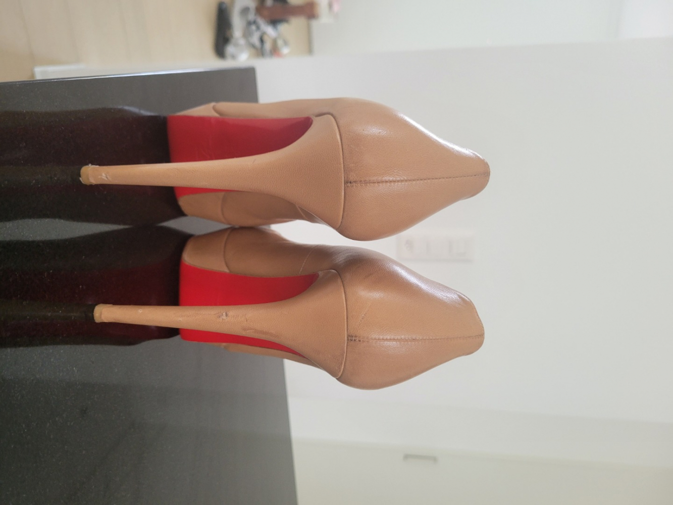 Christian Louboutin bianca