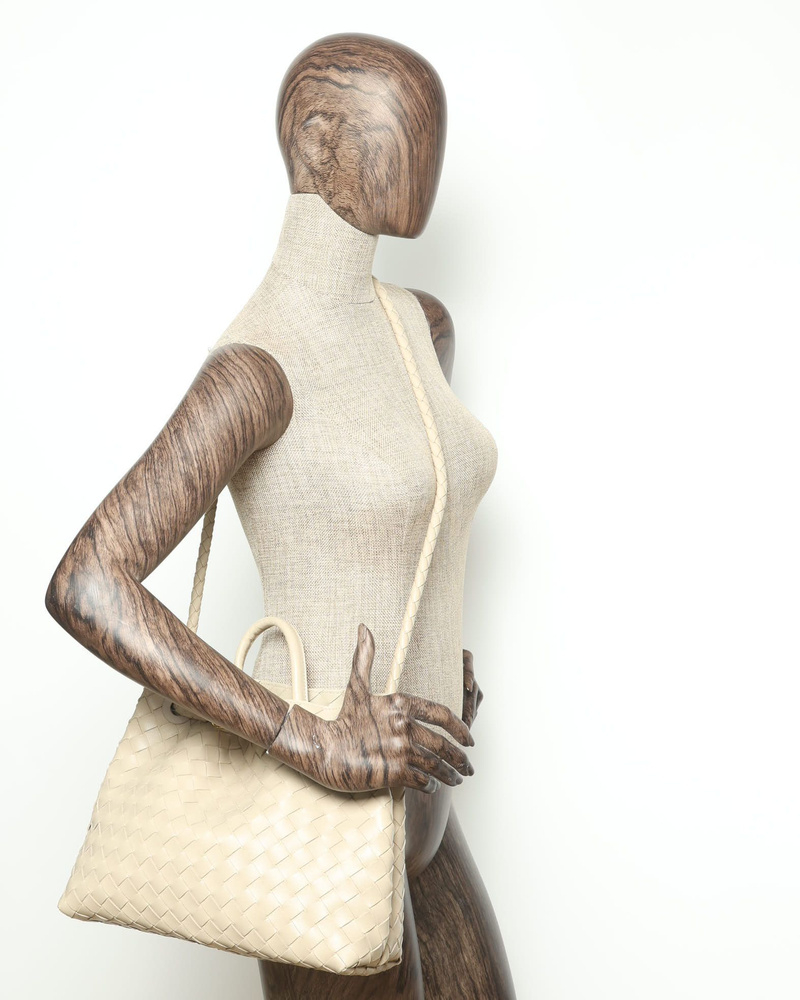 Bottega Veneta Medium Andiamo Bag