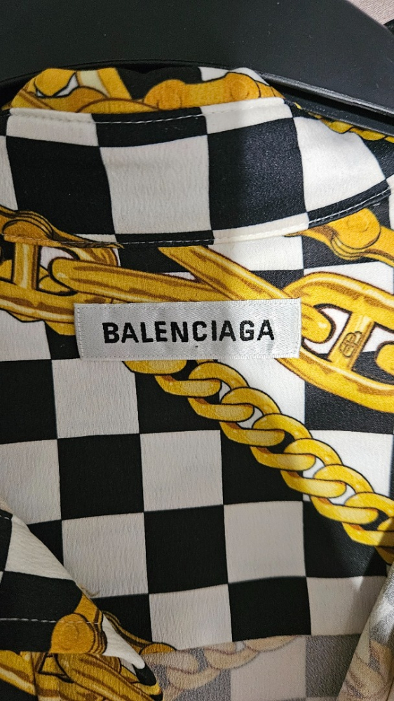 Balenciaga Oversized shirt