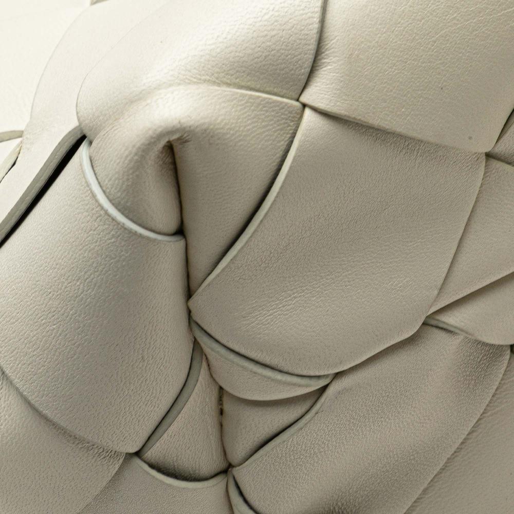 Bottega Veneta AB Bottega Veneta White Lambskin Leather Leather Small Lambskin Intrecciato Cabat Tote Italy