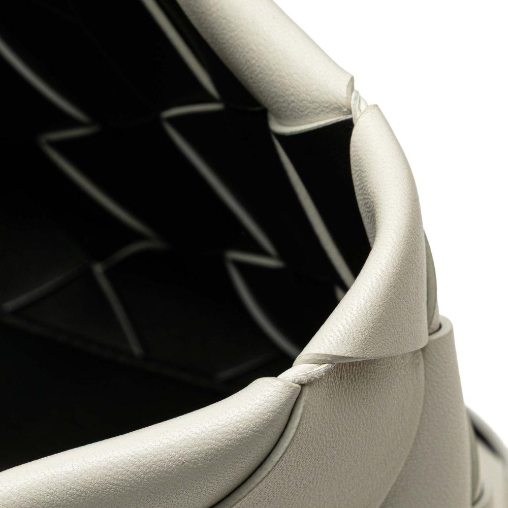 Bottega Veneta AB Bottega Veneta White Lambskin Leather Leather Small Lambskin Intrecciato Cabat Tote Italy