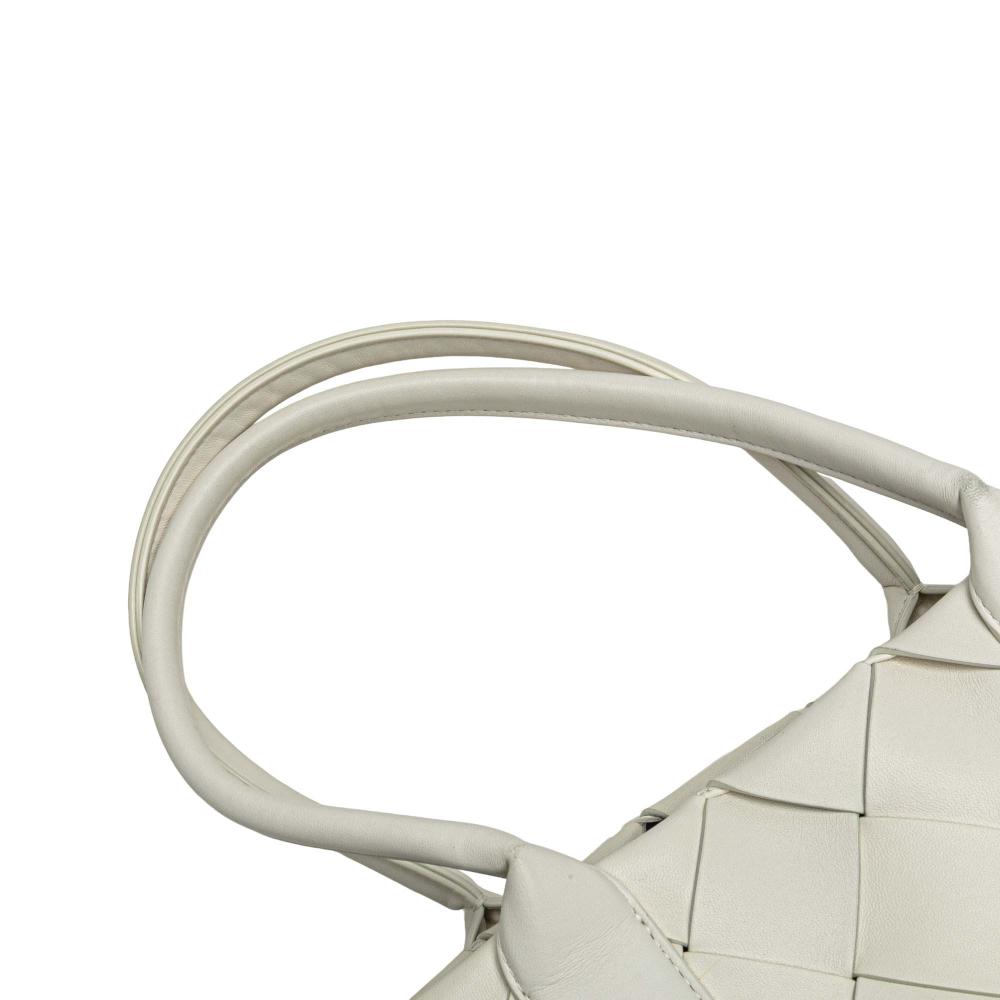Bottega Veneta AB Bottega Veneta White Lambskin Leather Leather Small Lambskin Intrecciato Cabat Tote Italy