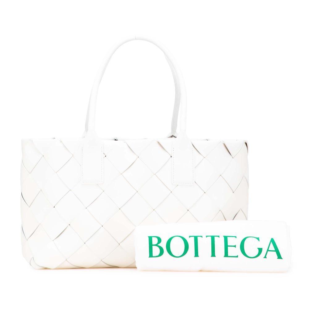 Bottega Veneta AB Bottega Veneta White Lambskin Leather Leather Small Lambskin Intrecciato Cabat Tote Italy