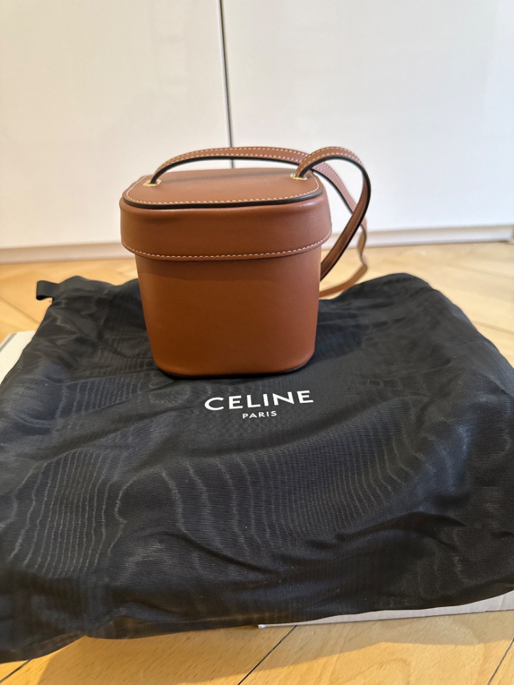 Celine Sac caméra