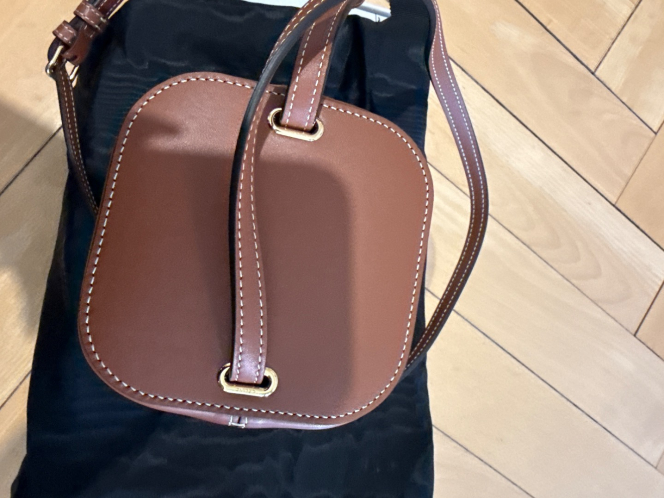Celine Sac caméra