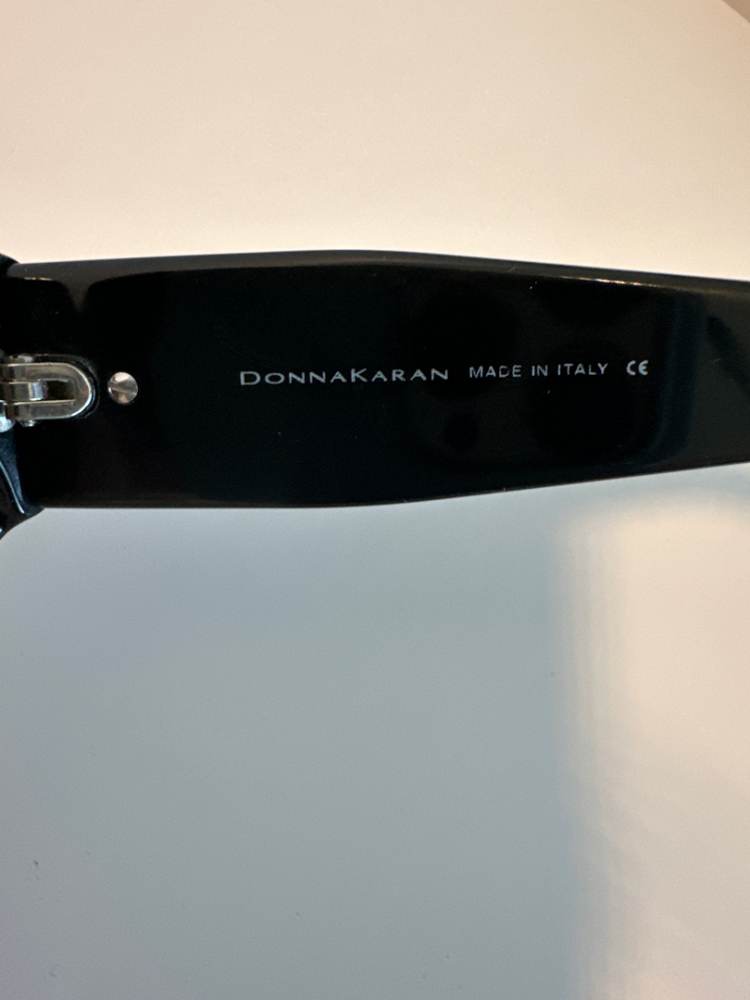 Donna Karan Lunettes de soleil noires