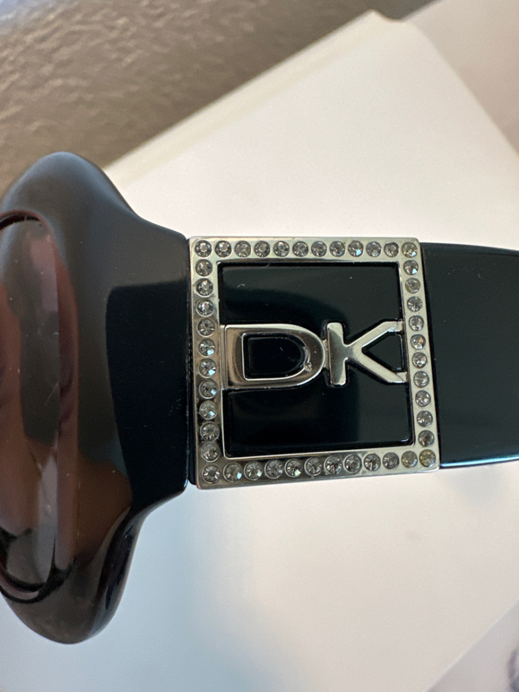 Donna Karan Lunettes de soleil noires