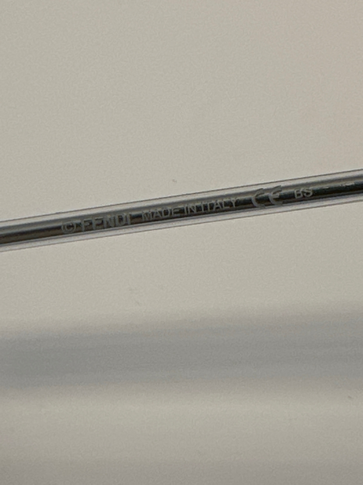 Fendi Klarer und silberner Rahmen für Korrektionsbrillen