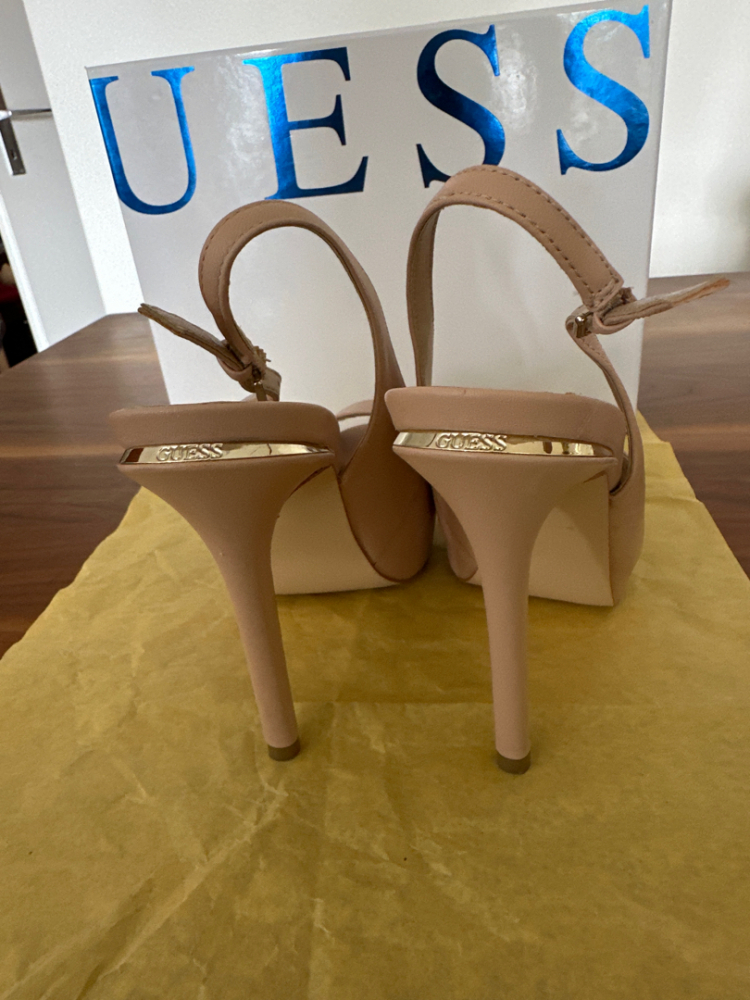Guess Sandals