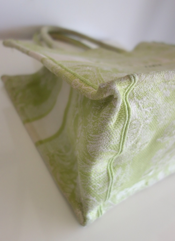 Christian Dior Sac Dior Book tote medium