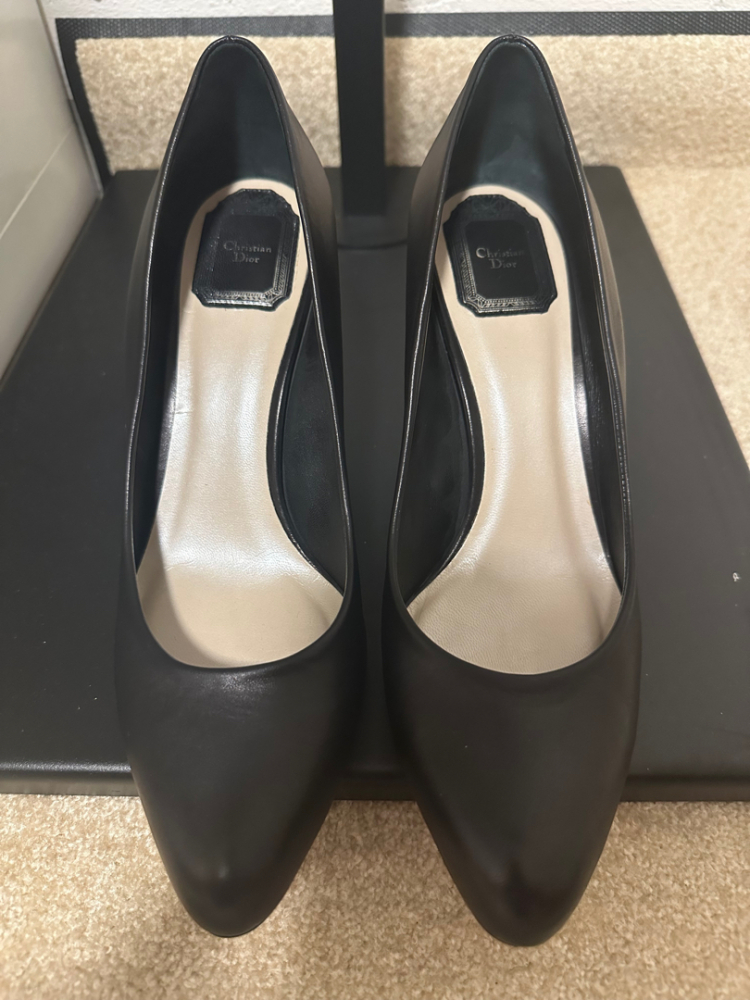 Christian Dior Classic heels