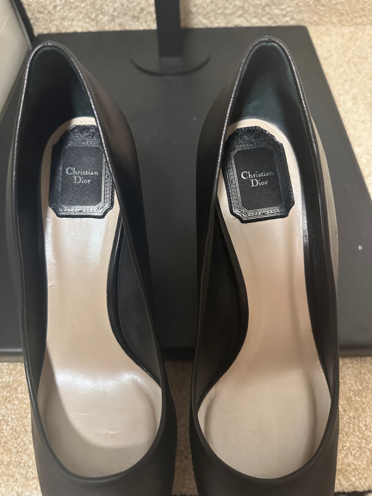 Christian Dior Classic heels