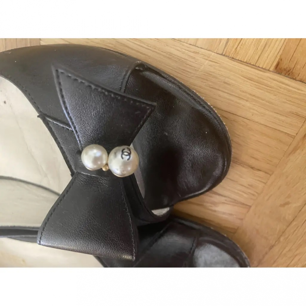 Chanel Ballerina flats