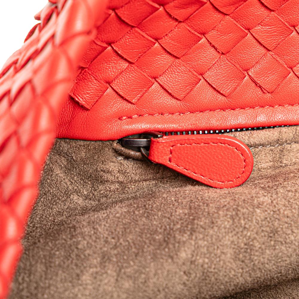 Bottega Veneta B Bottega Veneta Red Nappa Leather Leather Nappa Intrecciato Ruffle Tote Italy