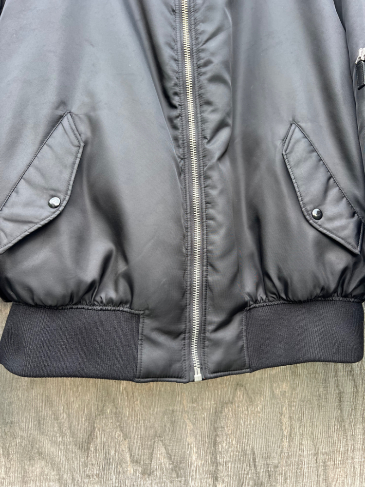Prada Bomber en Re-Nylon