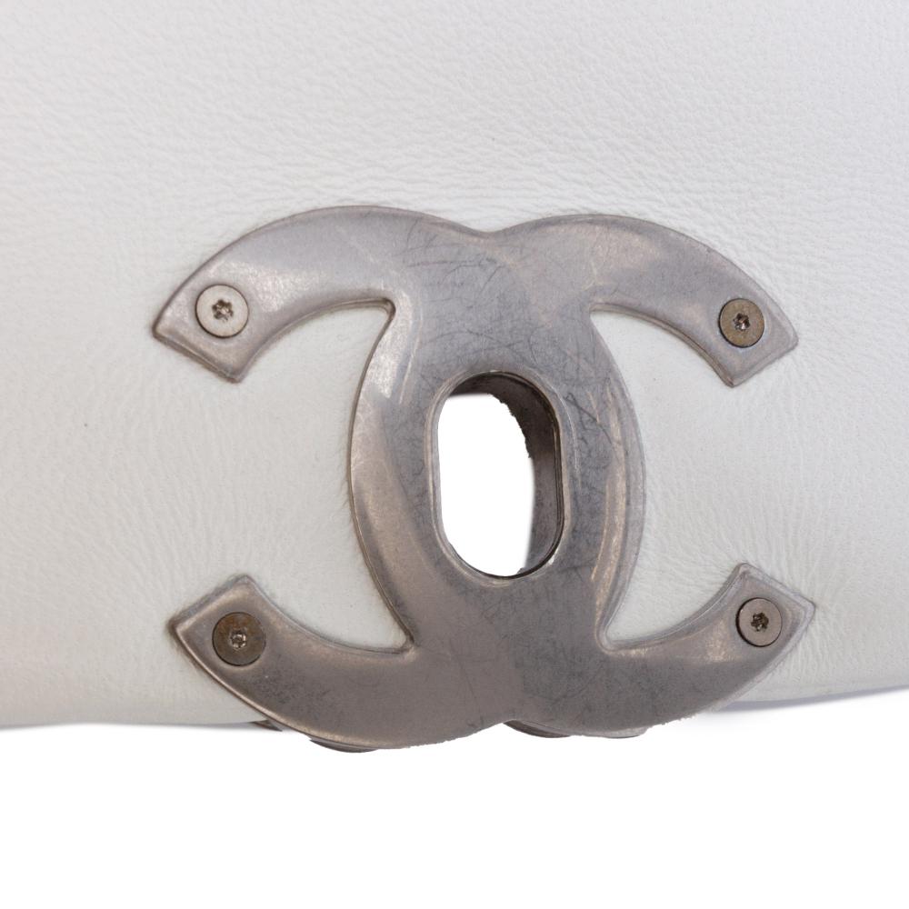 Chanel B Chanel White Off White Lambskin Leather Leather Medium Lambskin 19 Flap France