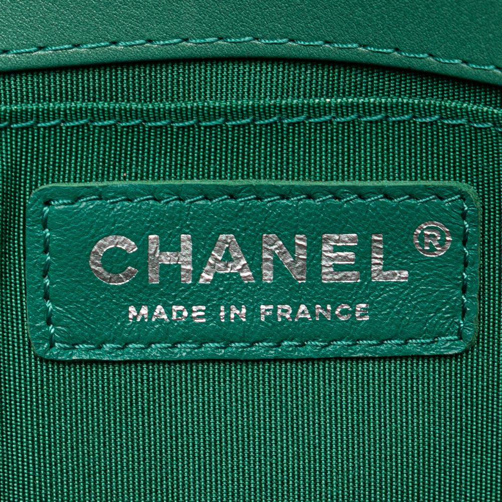 Chanel B Chanel Green Lambskin Leather Leather New Medium Braided Chevron Lambskin Boy Flap France