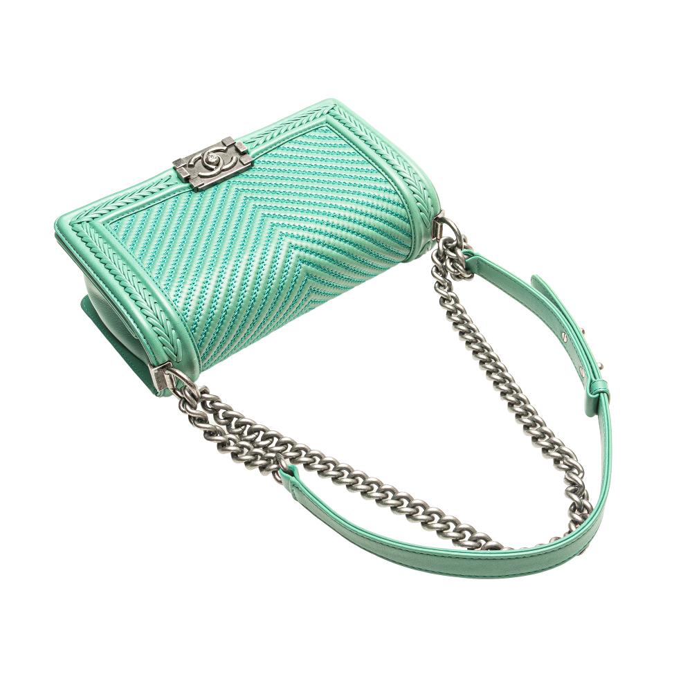 Chanel B Chanel Green Lambskin Leather Leather New Medium Braided Chevron Lambskin Boy Flap France