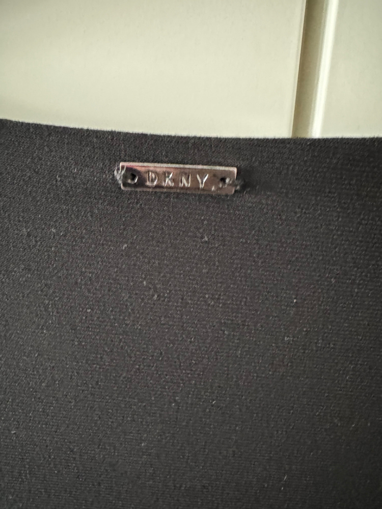 DKNY Top élégant cache cœur