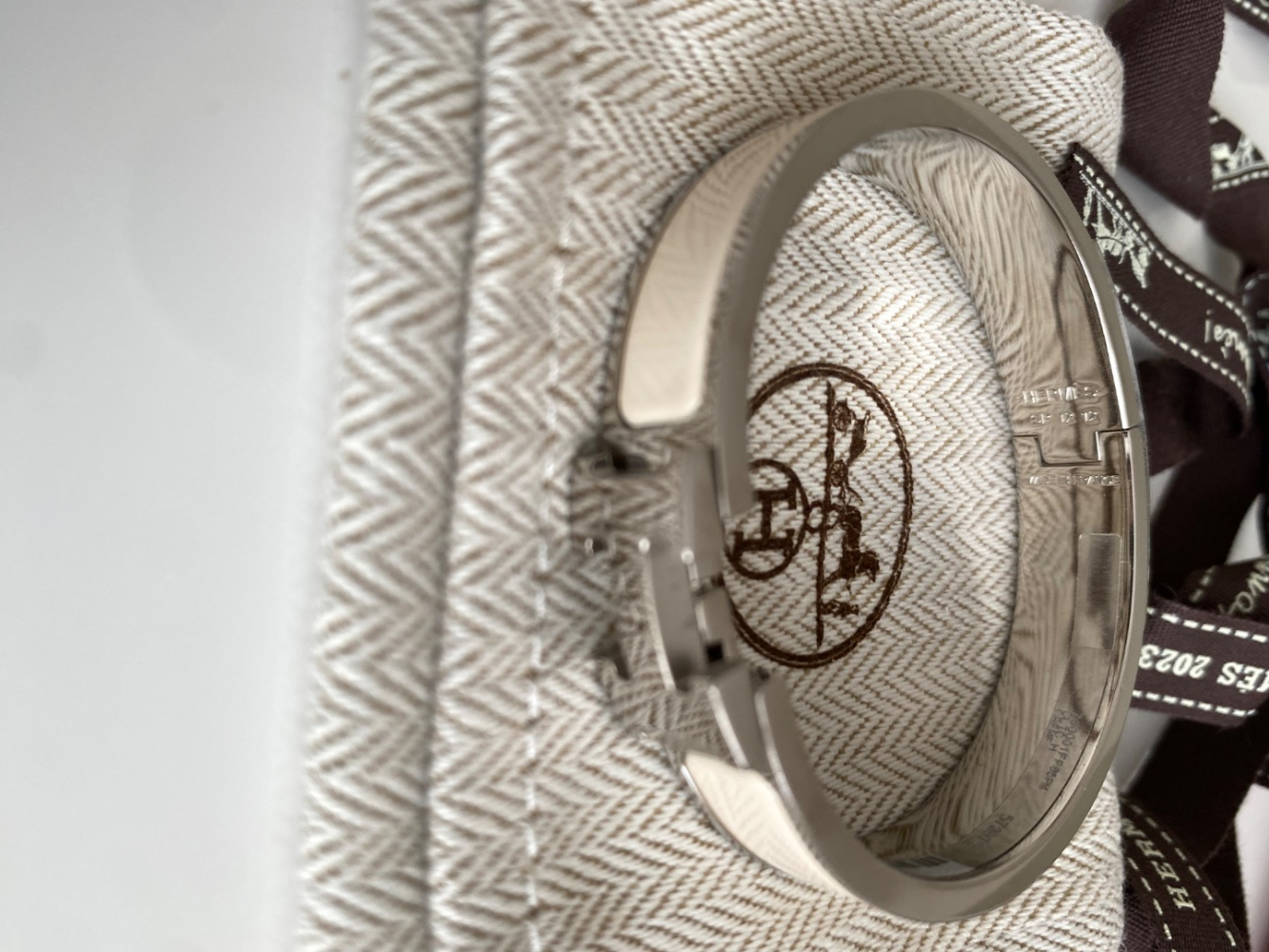 Hermès Bracelet Hermès Clic étroit H Crème avec émail argenté PM France